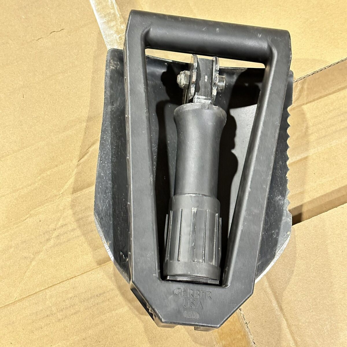 USGI Military GERBER E TOOL ENTRENCHING TOOL SHOVEL w NEW ACU COVER CARRIER