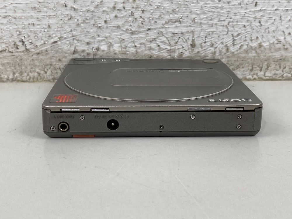 Vintage Sony D-250 Discman Portable CD Player Silver
