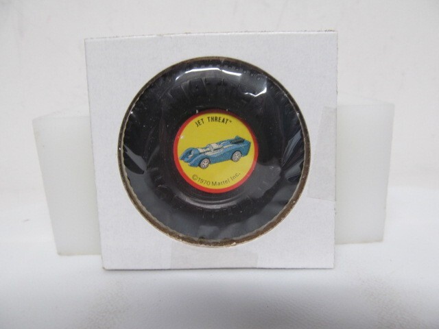 Hot Wheels RED LINE  Plastic Button w/ Tab - JET THREAT