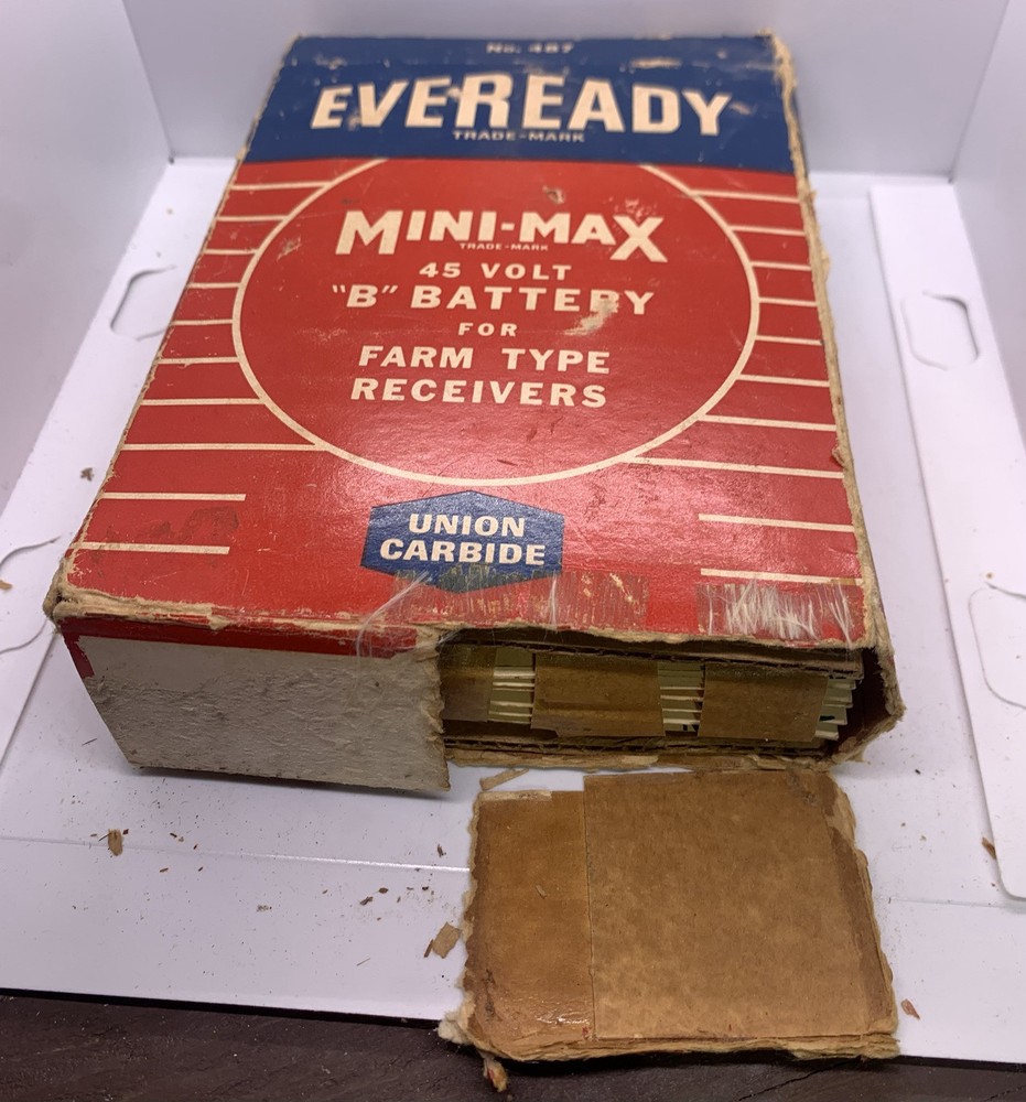 Vintage Eveready No. 487 Mini-Max 45 Volt "B" Battery - Untested