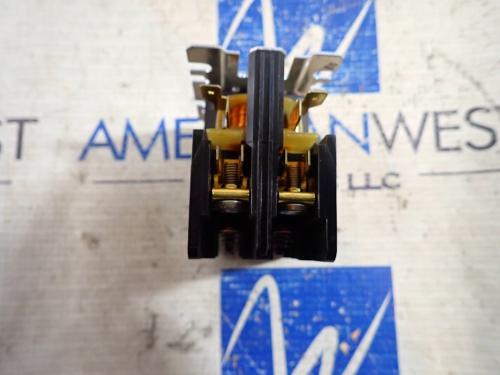 General Electric CR233AW2A74AAA Contactor 2 Pole 24V Coil