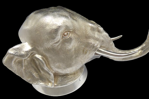 ABSOLUTELY STUNNING SOLID SILVER ELEPHANT STIRRUP CUP