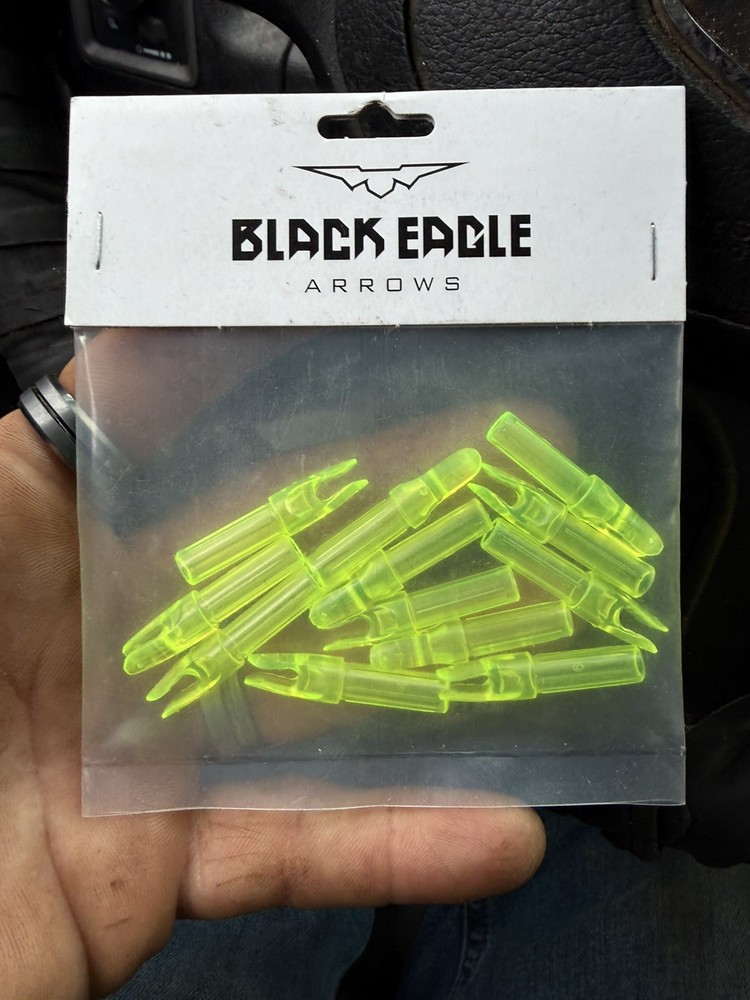 Black Eagle Standard Nocks - flo yellow - 12pk - never opened