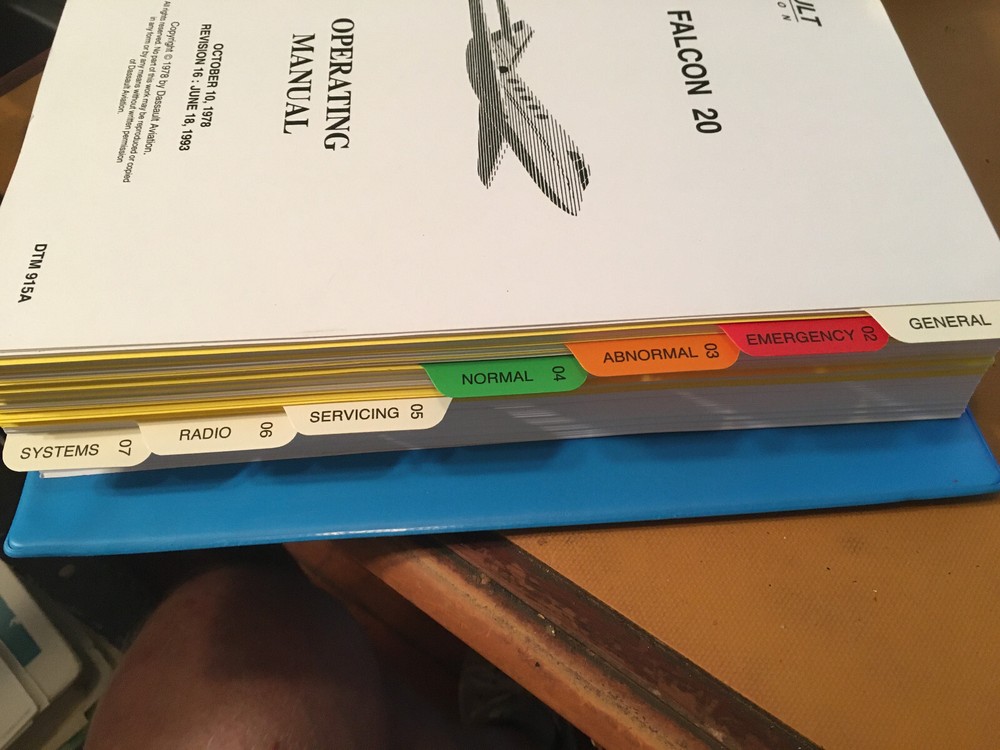 Dassault Falcon 20 Aircraft Operating Manual