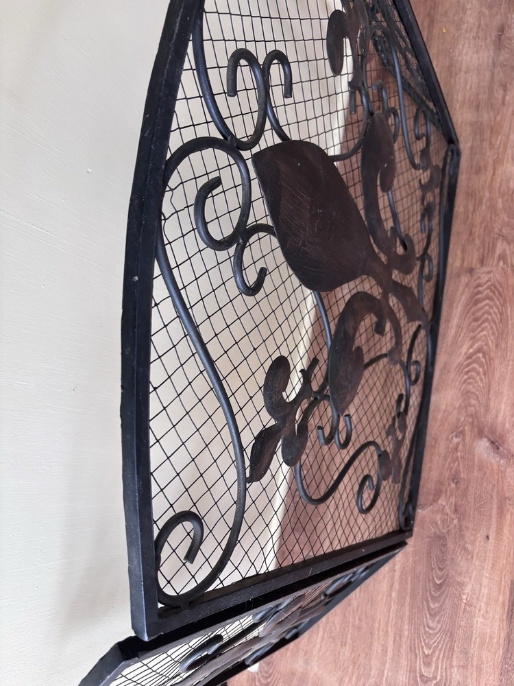 Vintage Fleur De Lis 3-panel Wrought Iron Fireplace Screen