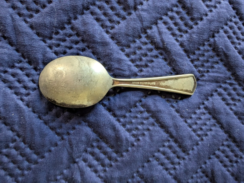 VINTAGE BRIDE SILVERPLATE SPOON 4.25 IN