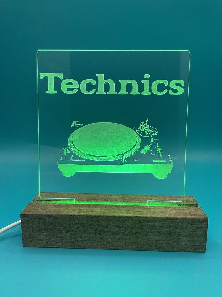 Technics SL-1200M3D Quartz Direct Drive Turntable LED Sign