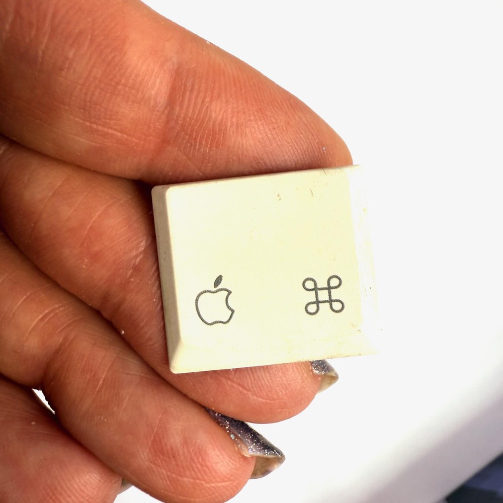 Gene Seidman On-The-Cuff Apple Computer Command Button Cufflinks, Rare Vintage