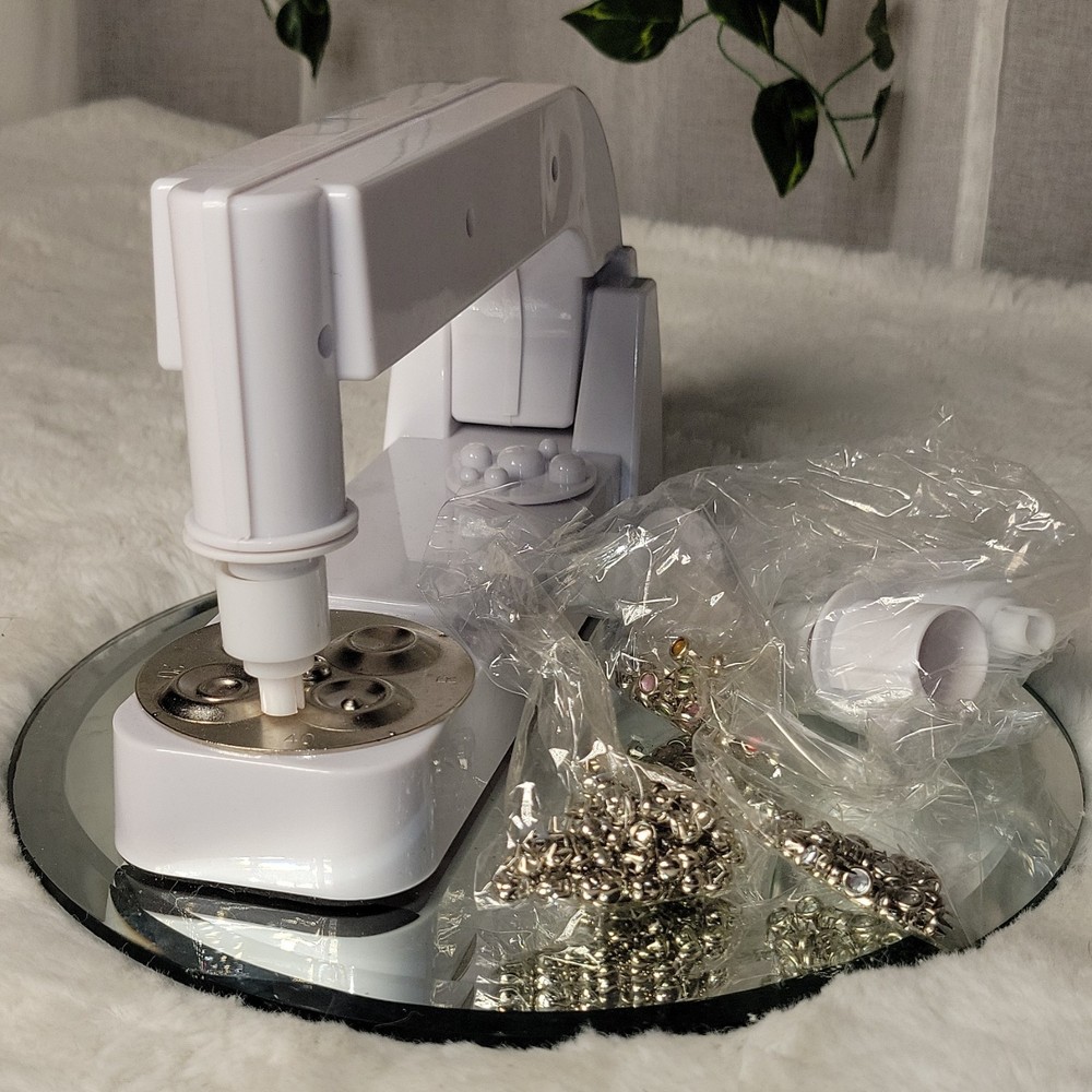 BeDazzler Rhinestone & Stud Setting Tool BDZ-06 with Attachments & Studs