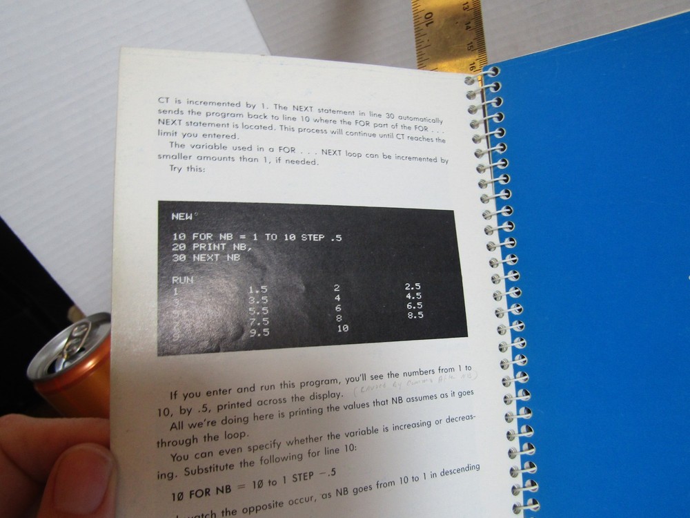 Vintage Commodore 64 User's Guide Book First Edition 1983 Users Guide 5th print