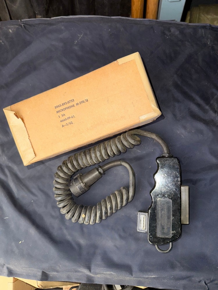 US Army Handset for Radio Microphone M-29B/U NOS