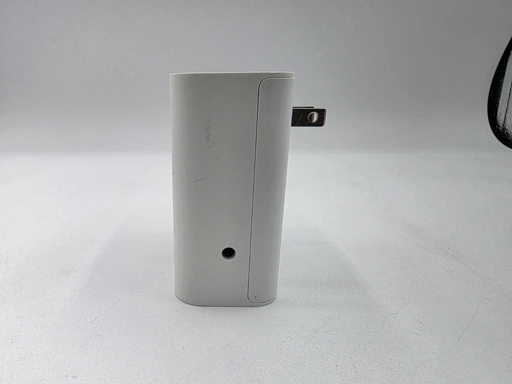 White Amazon Echo Flex Plug In C77A68 Alexa Voice Control Speaker