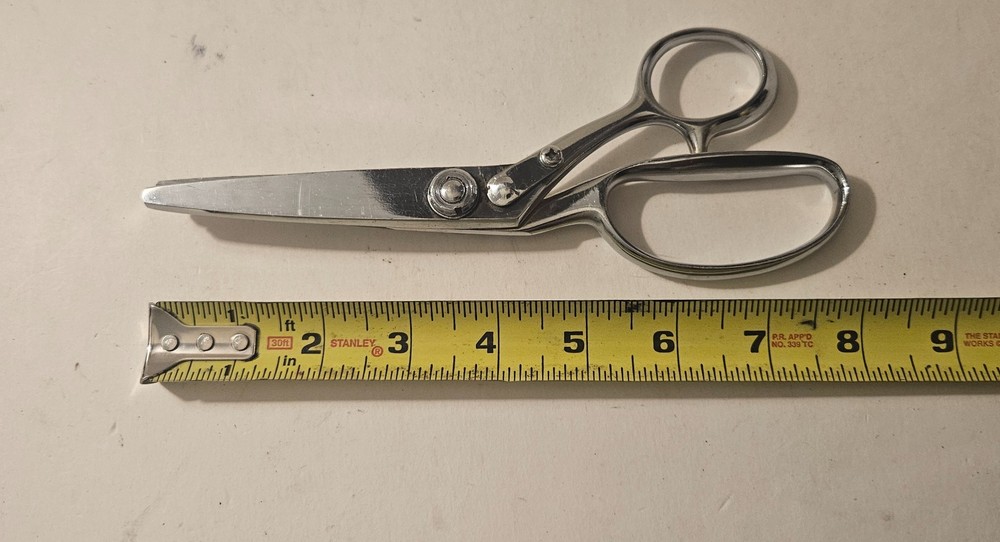 Vintage Geiger #8 Chrome Plated Zig Zag Pinking Shears Craft