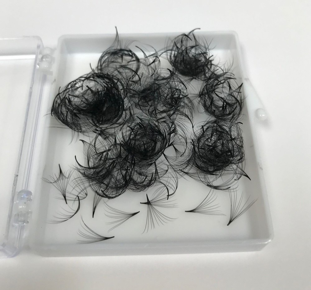 10D PREMADE FAN (480-500PCS)