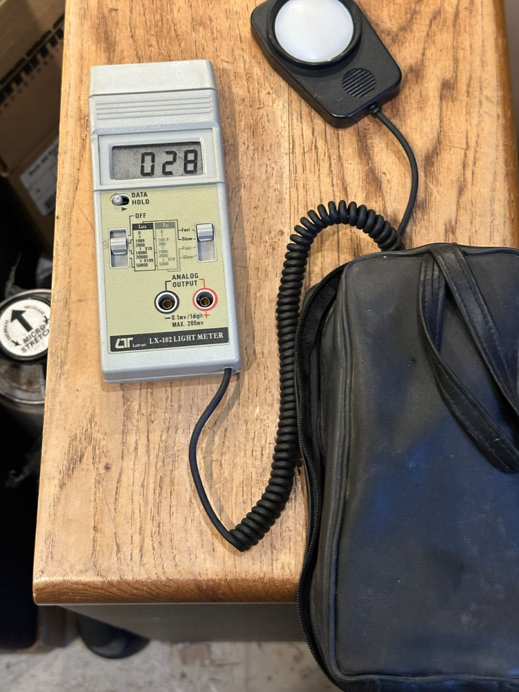 Lutron LX-102 Light Meter w/Sensor, Case