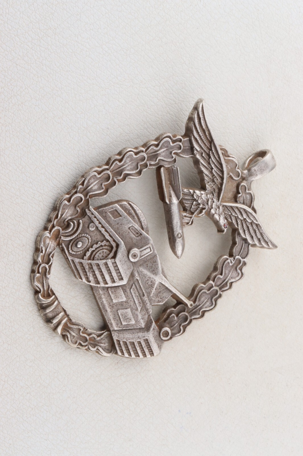 German pilot pendant 800 Silver WW2 Bomb Luftwaffe Tank WWII Wehrmacht Tank Eagl