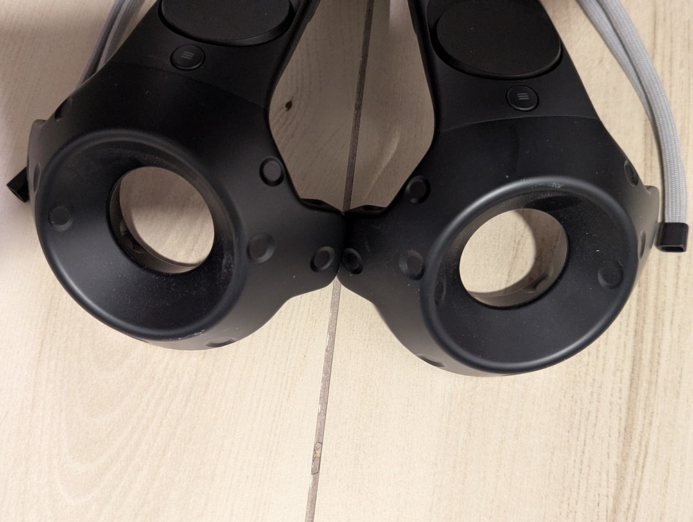 HTC Vive Virtual Reality VR Wand Controllers (2PR7100) Pair OEM TESTED WORKING