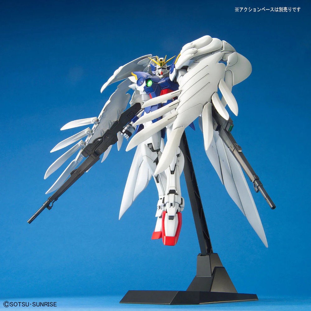 MG 1/100 Wing Gundam: Zero Custom