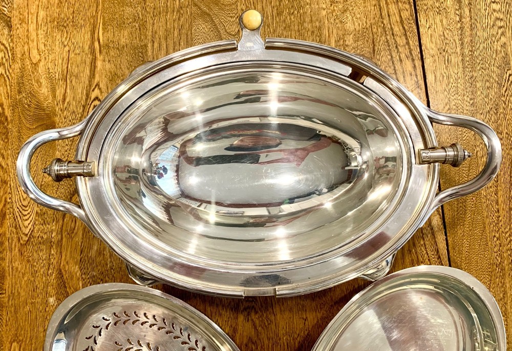 Goldsmiths & Silversmiths Silver-Plate Rotating Dome Server Regent Plate