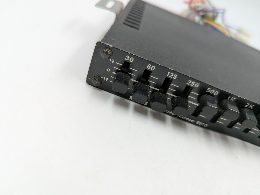 ELTA 8910 Graphic Equalizer - Untested