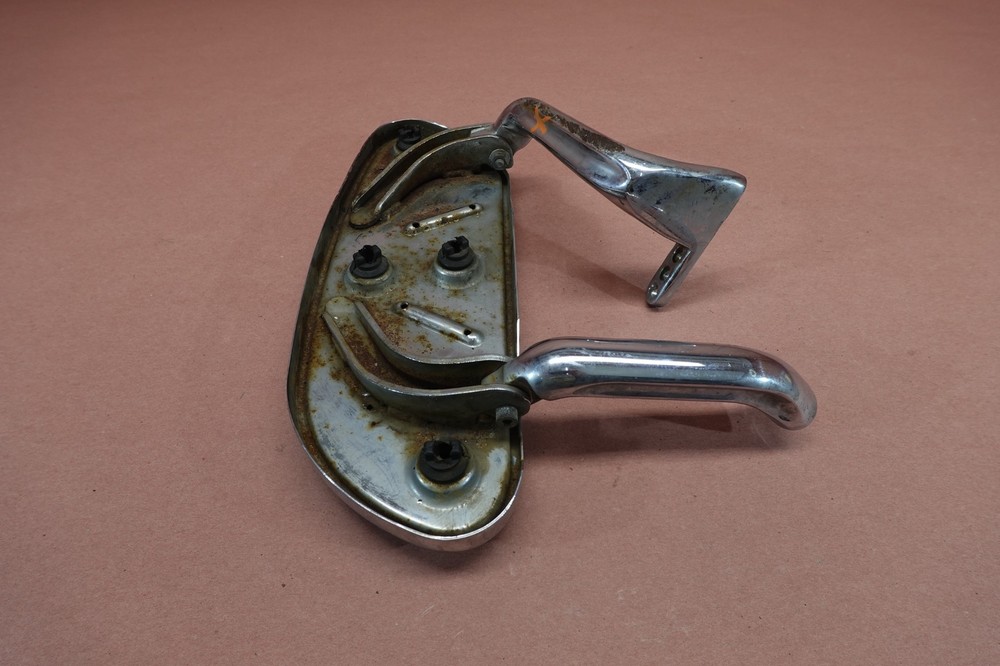 2001-2006 Harley Davidson Electra Glide FLHTCSE Front Left Floorboard Foot Peg