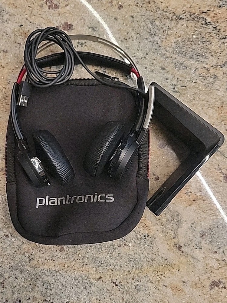 Plantronics Poly Voyager Focus UC Bluetooth Office Phone Over-Ear Headset