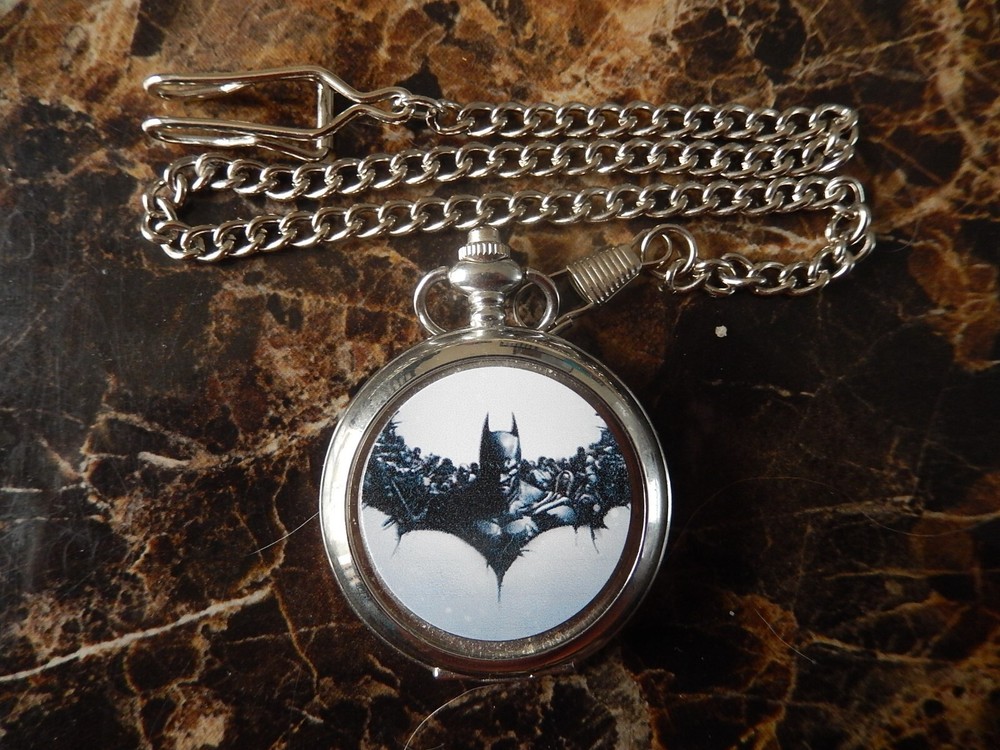 BATMAN POCKET WATCH WITH CHAIN (2)