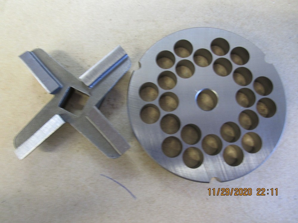 #32 1/2'' GRINDER PLATE & KNIFE