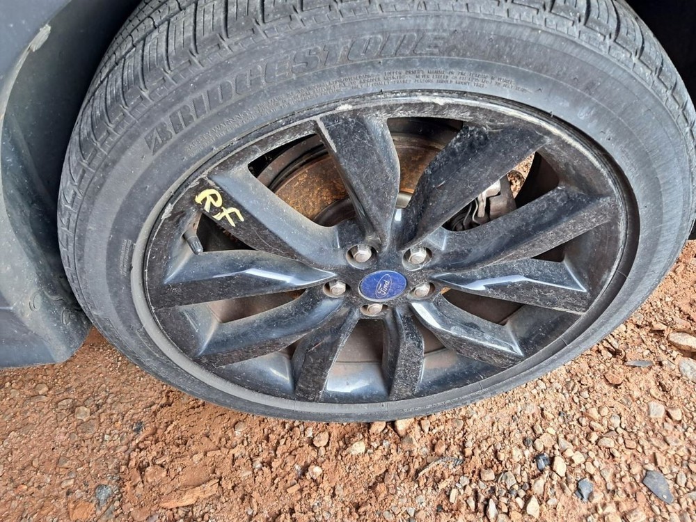 ESCAPE 2017 Glove Box 4795570