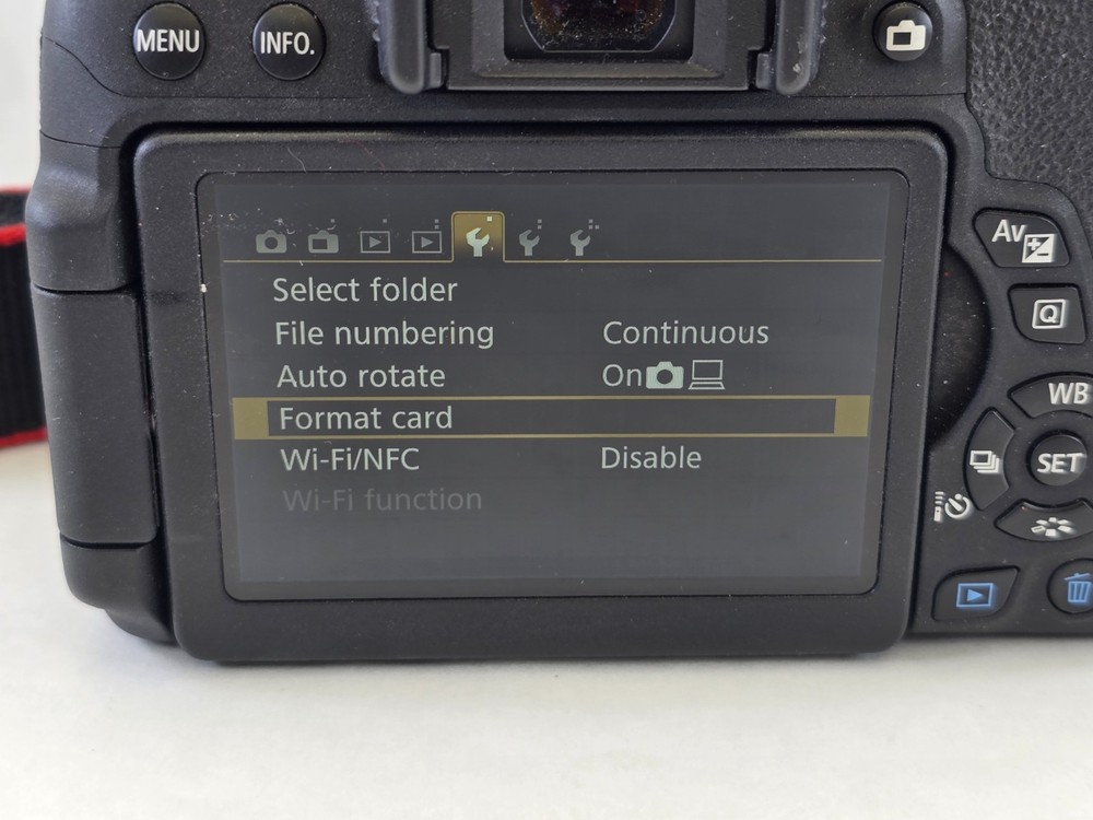 Canon EOS Rebel T6i DSLR Camera