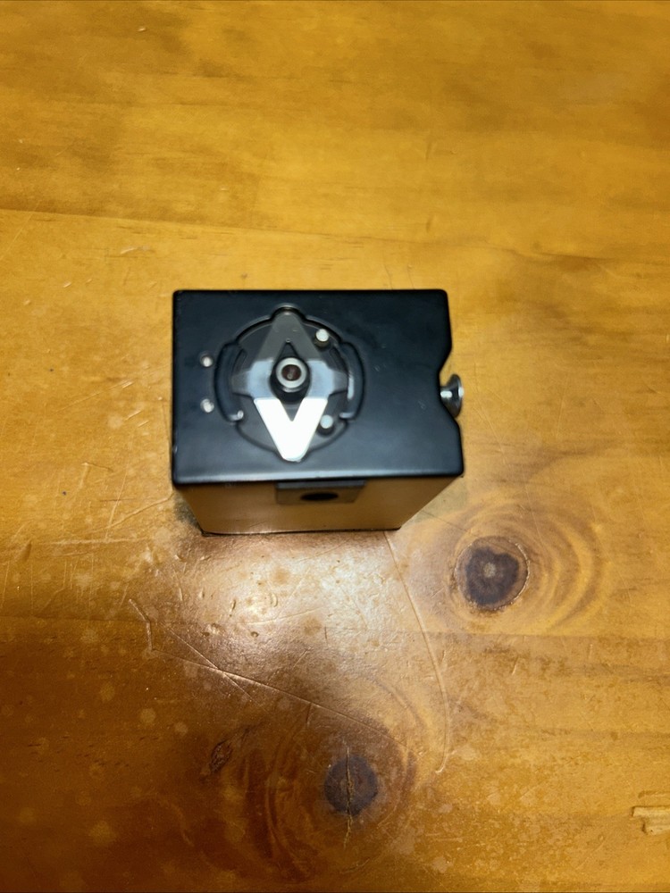 VINTAGE 10135 ROLLEI 16 CAMERA FLASH UNIT ATTACHMENT