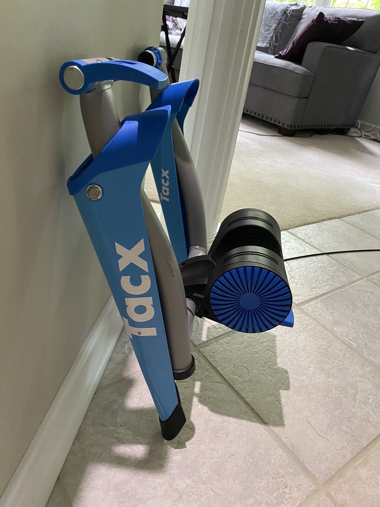 Tacx Trainer Magnetic - Blue/Silver With Handlebar Mounting Load Control