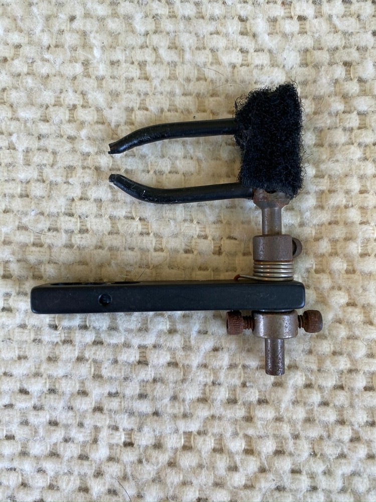 Archery Dual Prong Flipper Rest