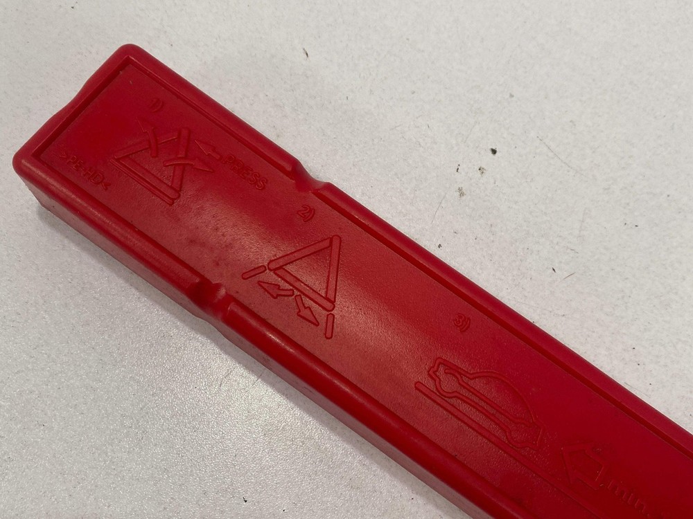 BMW M4 warning triangle breakdown F82 2017