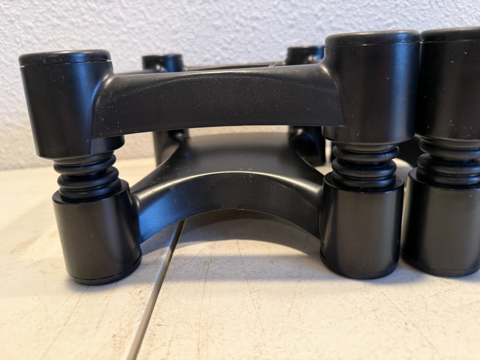 Lot of 2 IsoAcoustics ISO-L8R200 Acoustic Subwoofer Isolation Stand