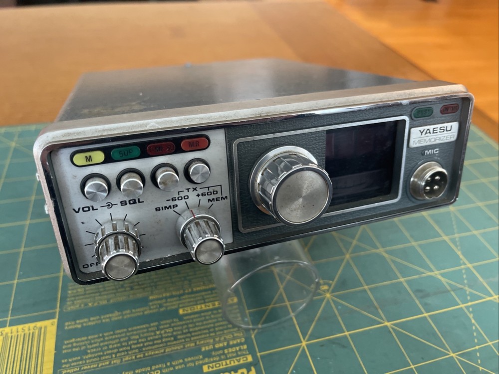 Yeasu Memorizer FT-227R 2M Transceiver - Untested - For Parts