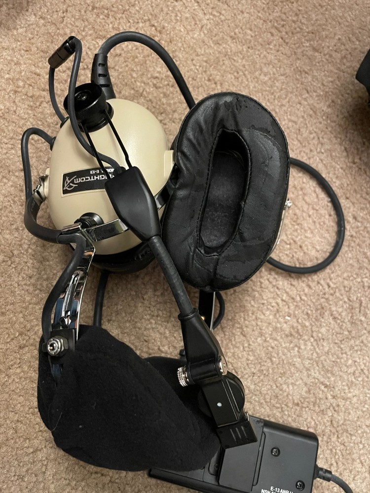FLIGHTCOM E-13 ANR (Active Noise Reduction) Military Headset Pre-Owned