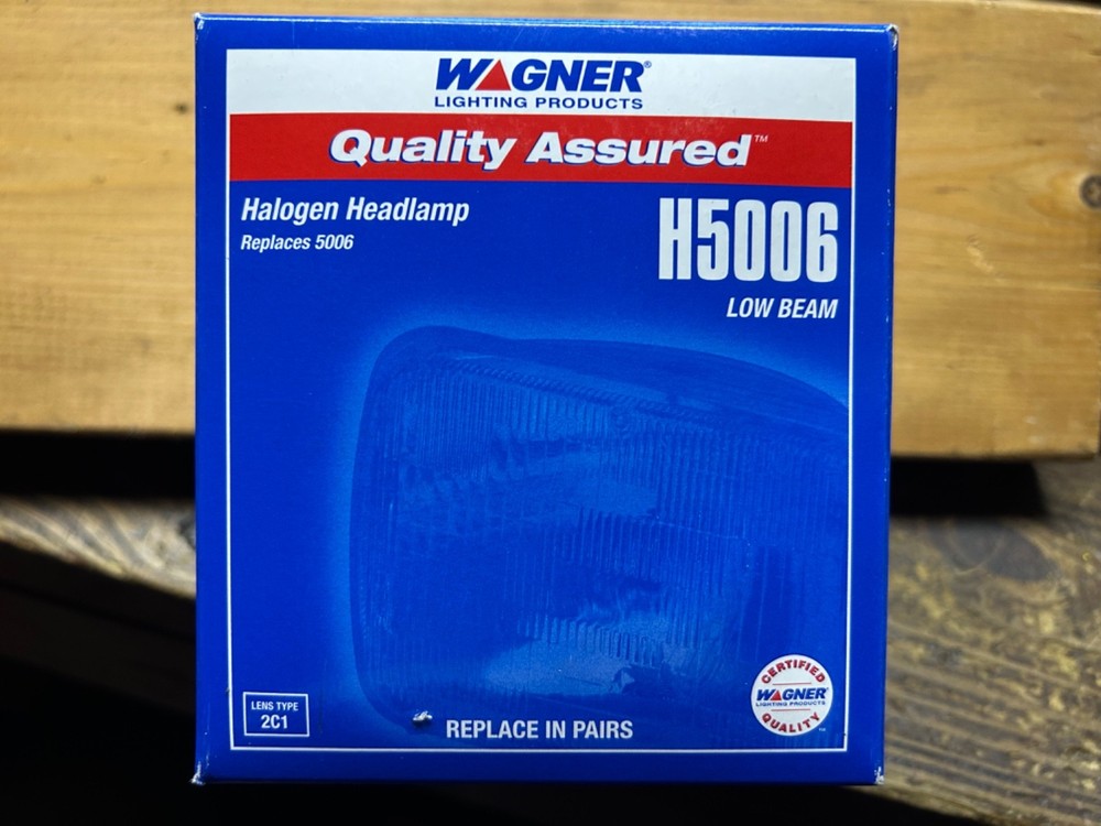 Wagner halogen low beam headlight H5006