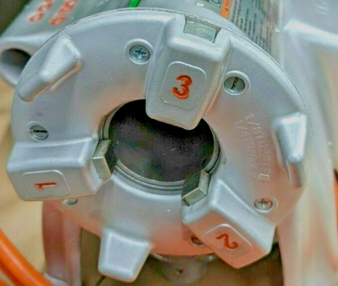 RIDGID 300 PIPE THREADING MACHINE WITH FOOT SWITCH **REFURBISHED**