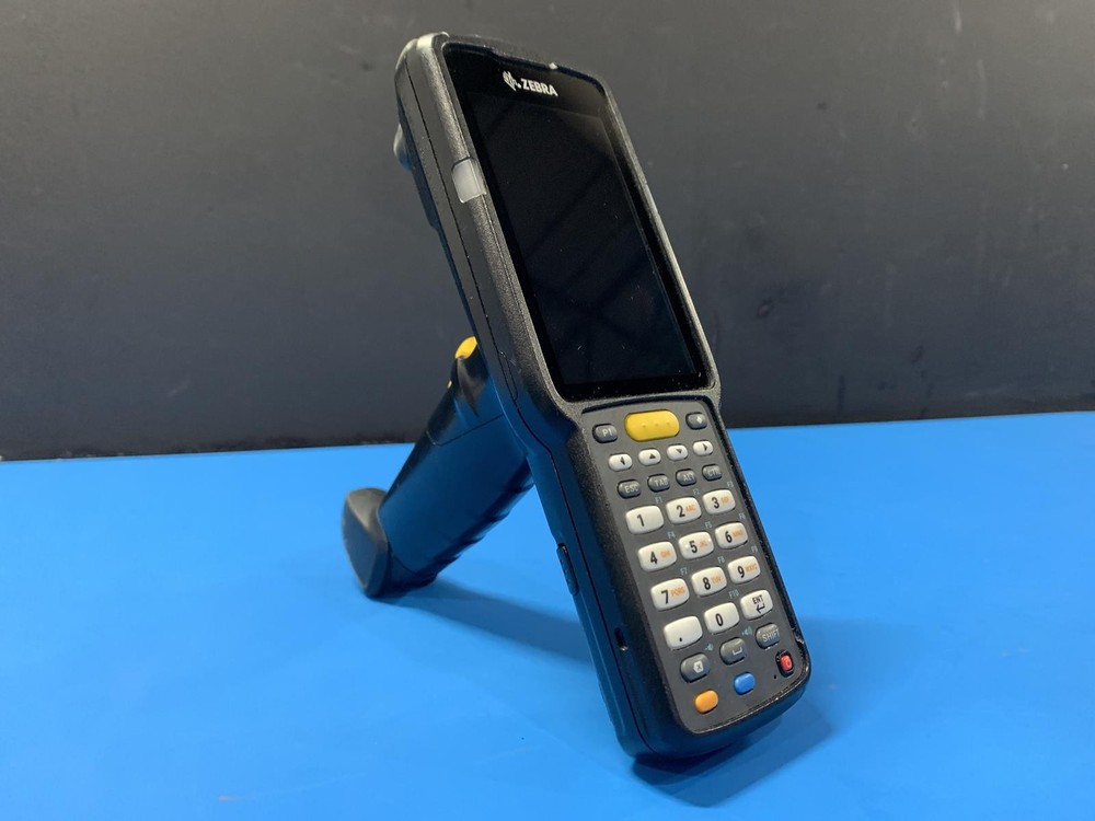 Zebra MC330L-GE4EG4NA Mobile Android Barcode Computer Scanner W/ Battery