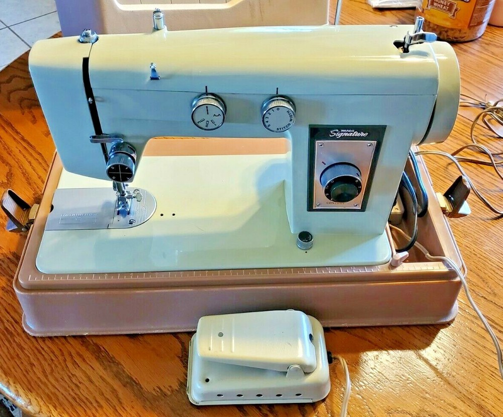 WARDS SIGNATURE SEWING MACHINE UHT J265A