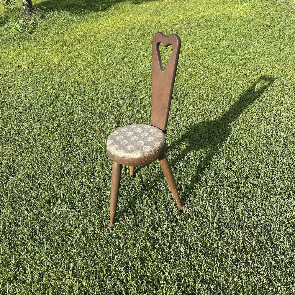 Vintage 33” Miniature Spinning Birthing Milking Stool 3 Legged Rustic Primitive