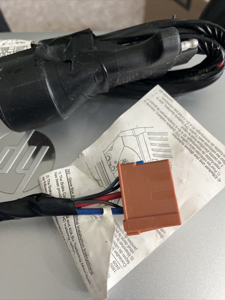 Z82 Glove Box Jumper Suburban