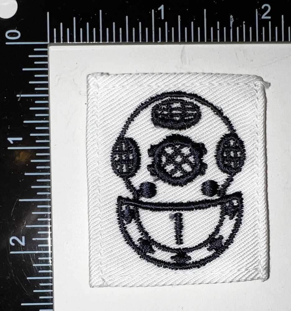 USN US Navy Diver 1st Class Distinguishing Striker Mark White Patch