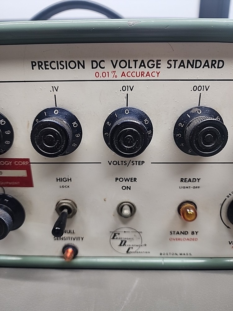 EDC VS-11N Precision DC Voltage Refrence - Electronic Development Co.