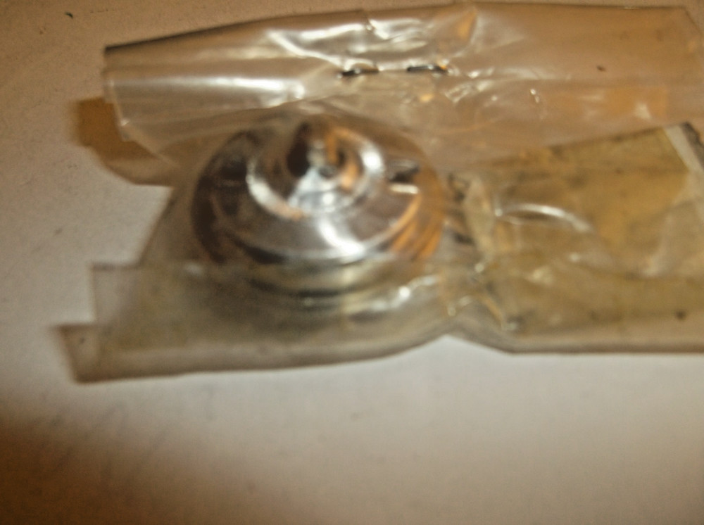 (ONE) COX (VINTAGE) .09 GLOW HEAD Model Engine (NOS)