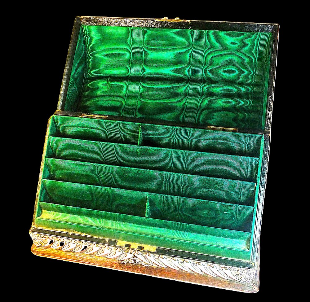 SUPERB SILVER MOUNTED LEATHER STATIONARY BOX by WILLIAM COMYNS - 1908