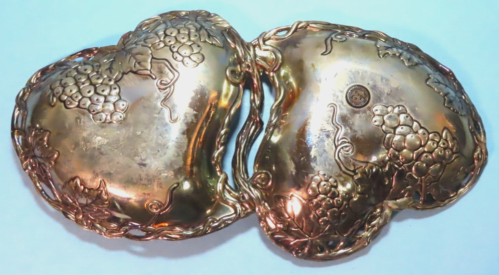 Vintage Godinger Silver Plated Grape Design Double Heart Serving Nut Fruit Dish