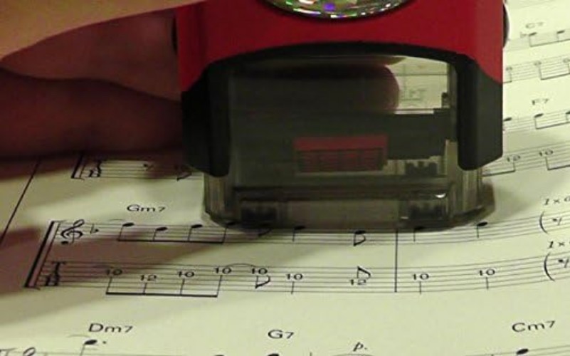 Mini Guitar Stamp Inkpad Combo - Portable & Compact
