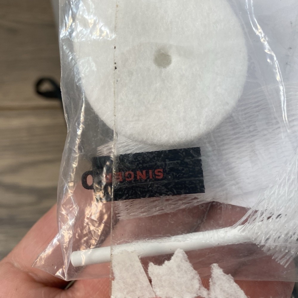 SINGER Superb Embroidery Machine EM200 Type HAS1 NO HOOPS